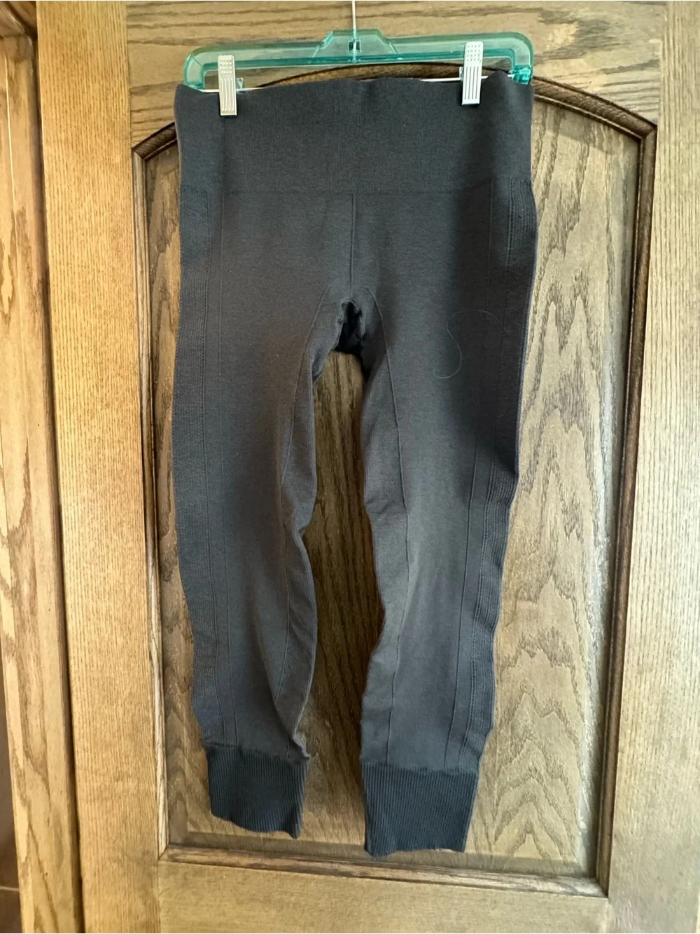 lululemon athletica charcoal ribbed cuff leggings